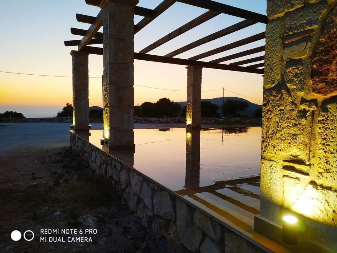 Villa Tramonto Keri エクステリア 写真